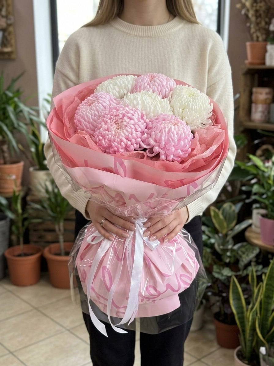 Моно-букет из 7 хризантем-бигуди 